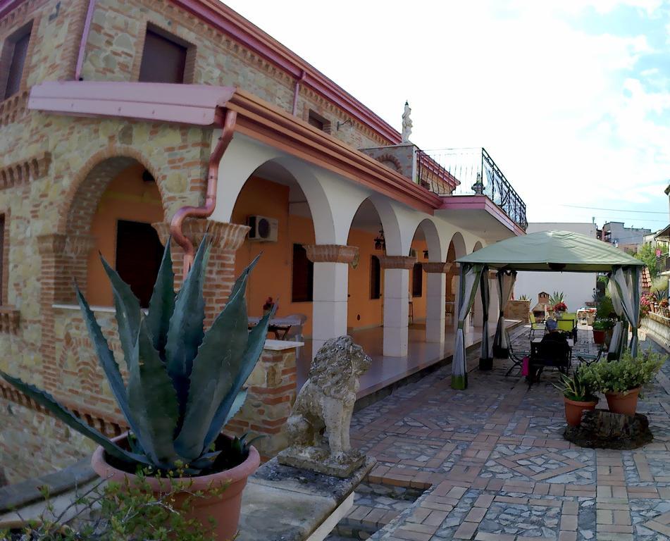 B&B Castello Michelina San Nicola dellʼAlto エクステリア 写真